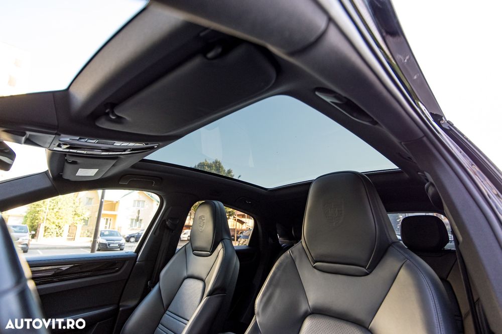 Porsche Cayenne - 23