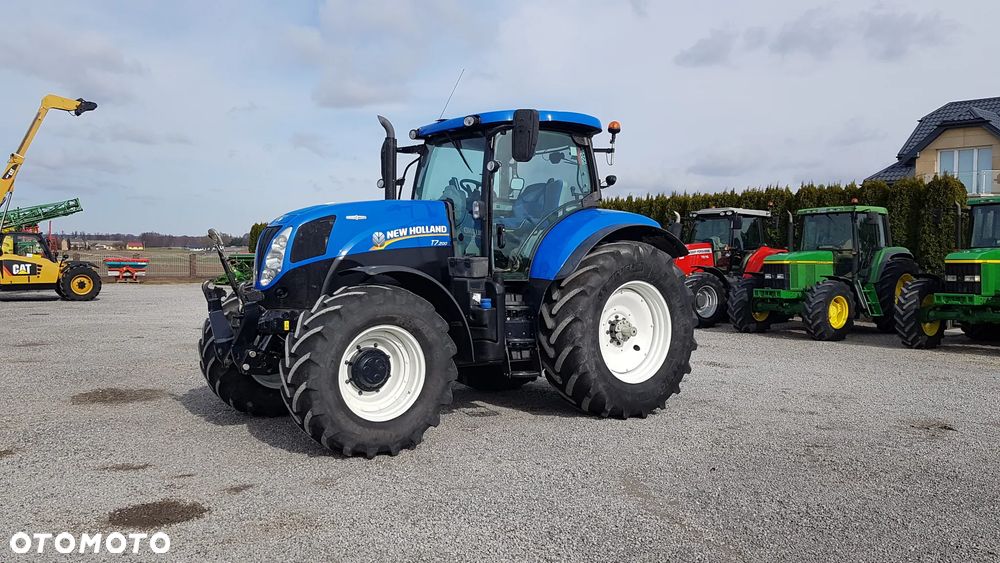 New Holland T7.200 AC 2013R - 27