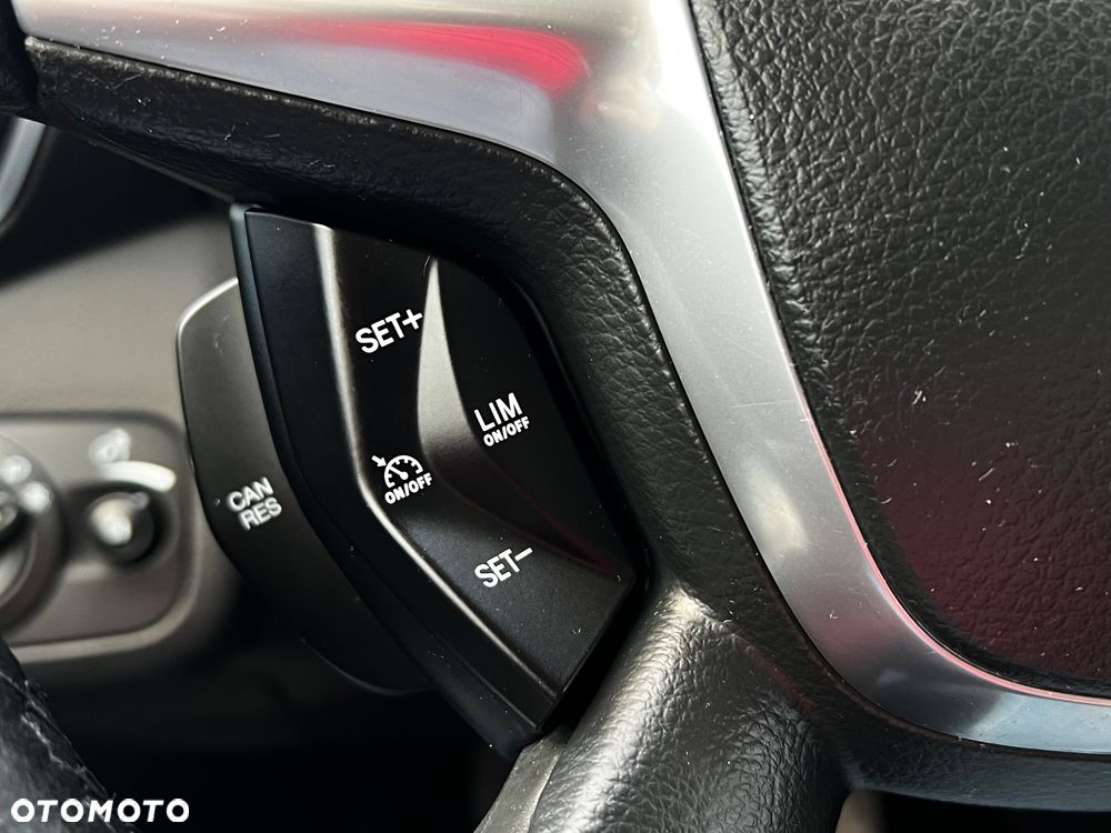Ford Kuga 2.0 TDCi Titanium - 22