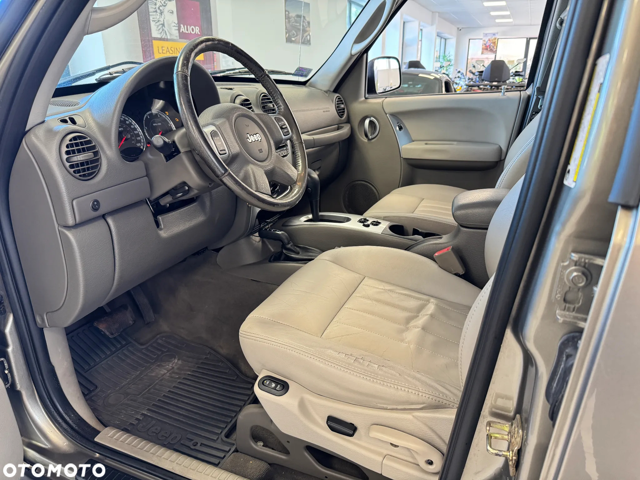 Jeep Liberty 2.8 CRD 4x4 - 7
