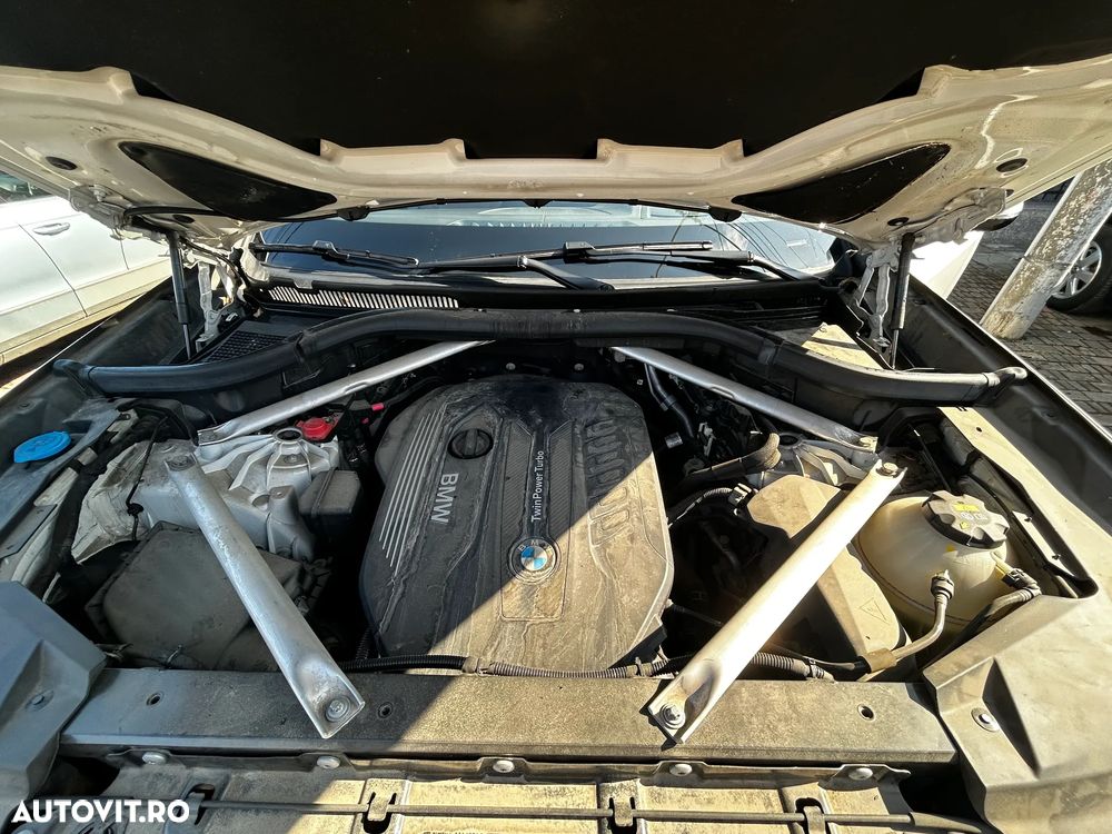 BMW X5 xDrive30d - 28