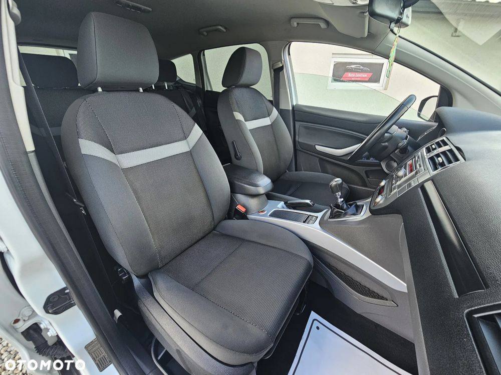 Ford Kuga 2.0 TDCi Trend - 10