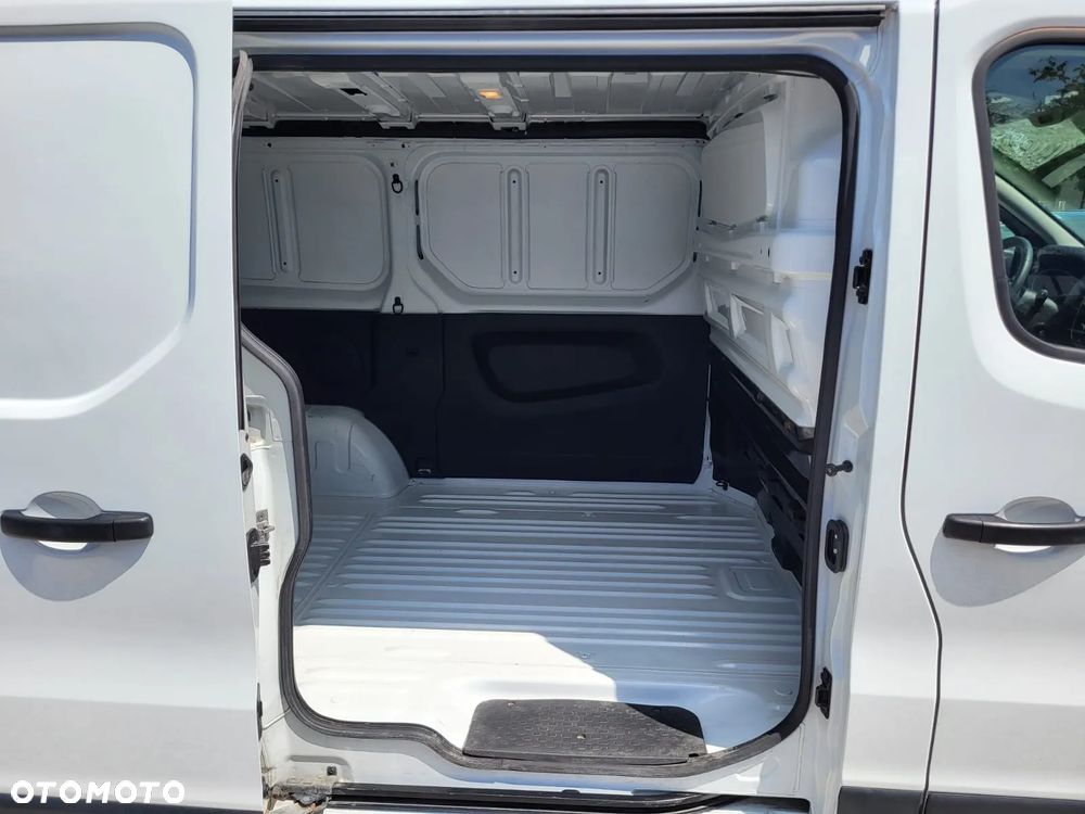 Renault TRAFIC - 22