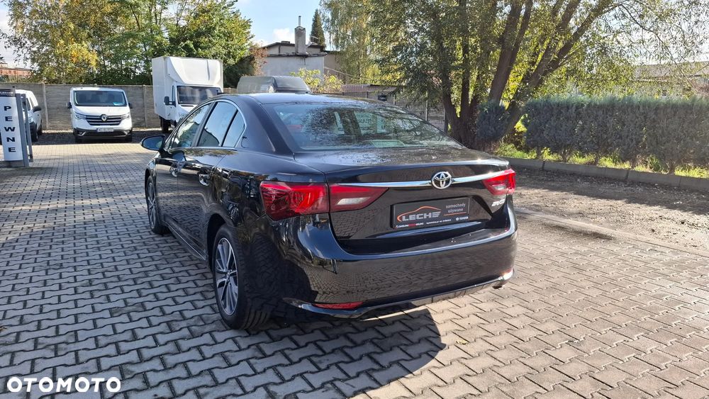 Toyota Avensis - 31