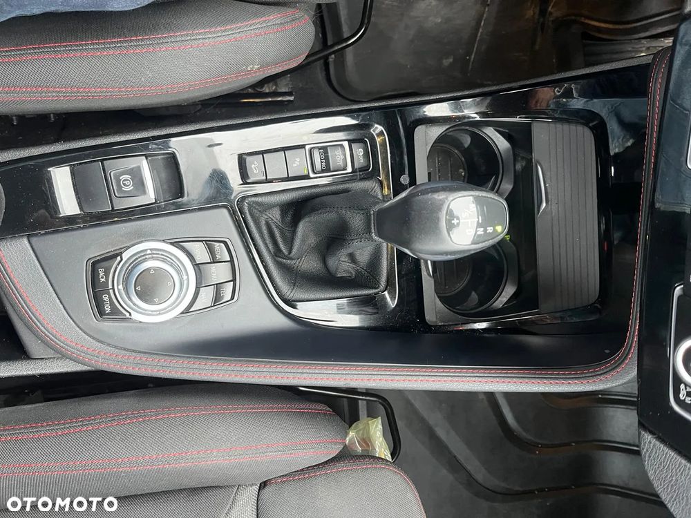 BMW X1 xDrive20i GPF Sport Line sport - 8