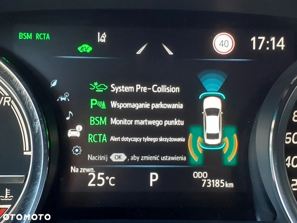Toyota Camry 2.5 Hybrid Executive CVT - 11