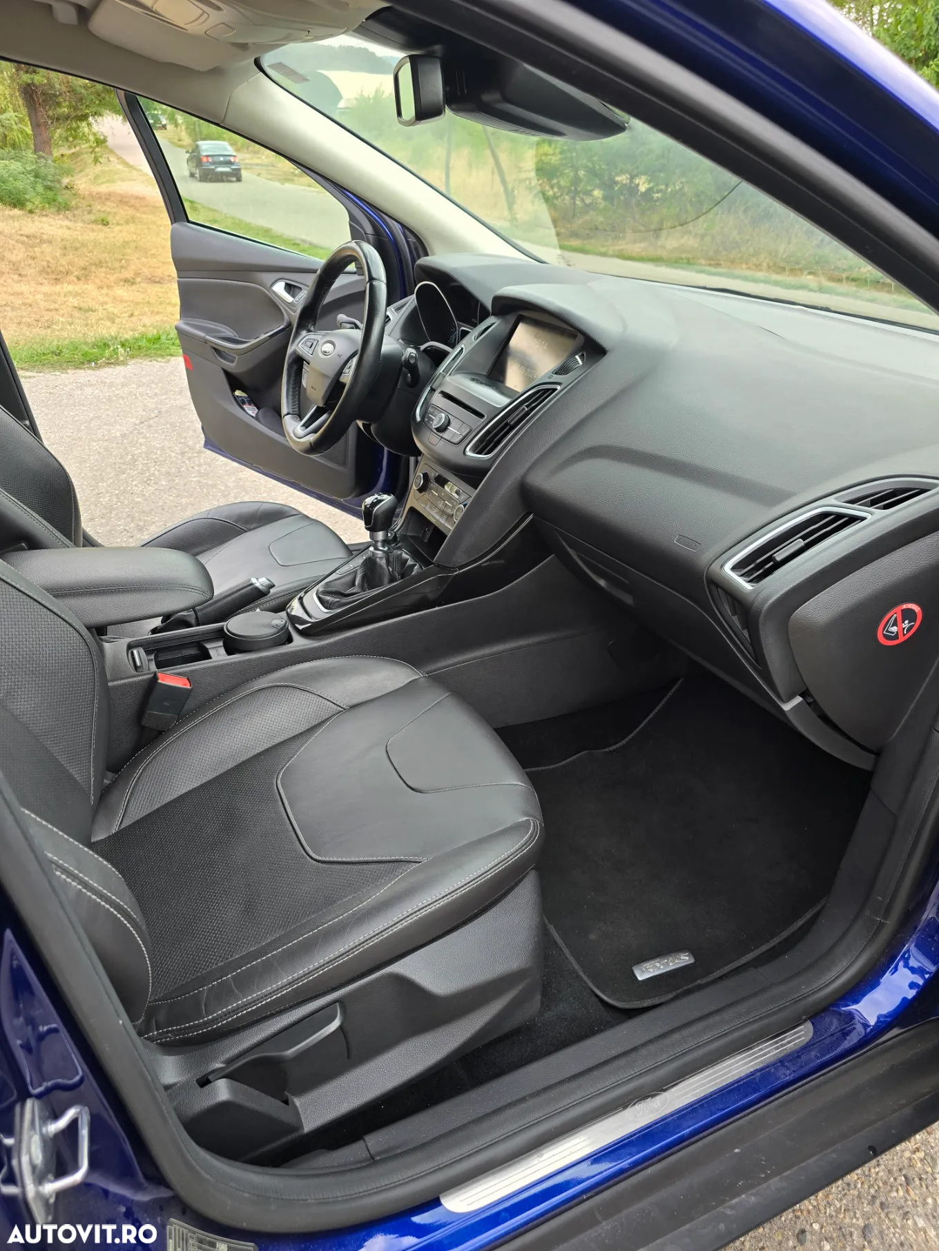 Ford Focus 1.5 Ecoboost Titanium Business - 9