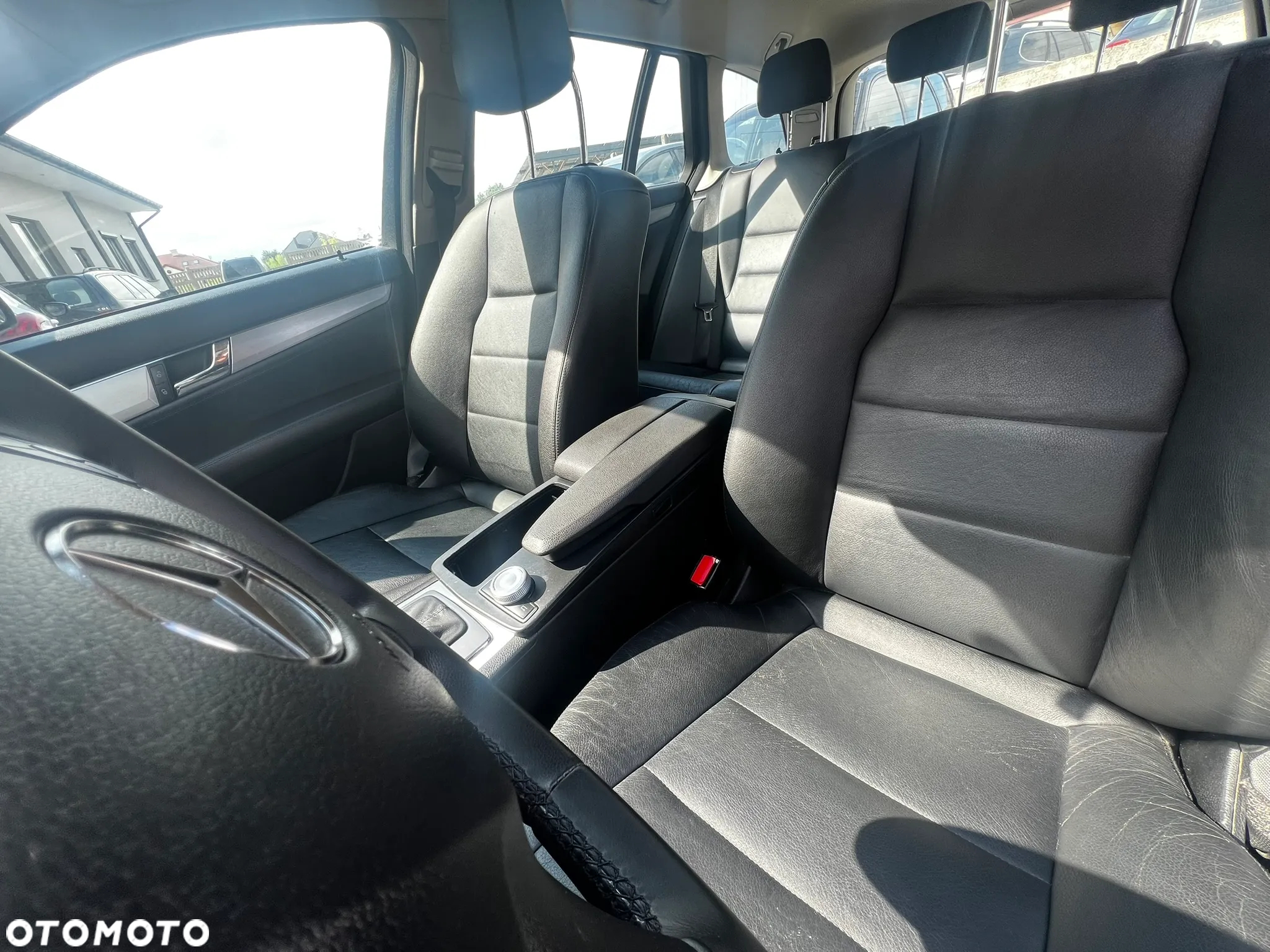 Mercedes-Benz Klasa C 220 T CDI DPF Automatik Avantgarde - 16