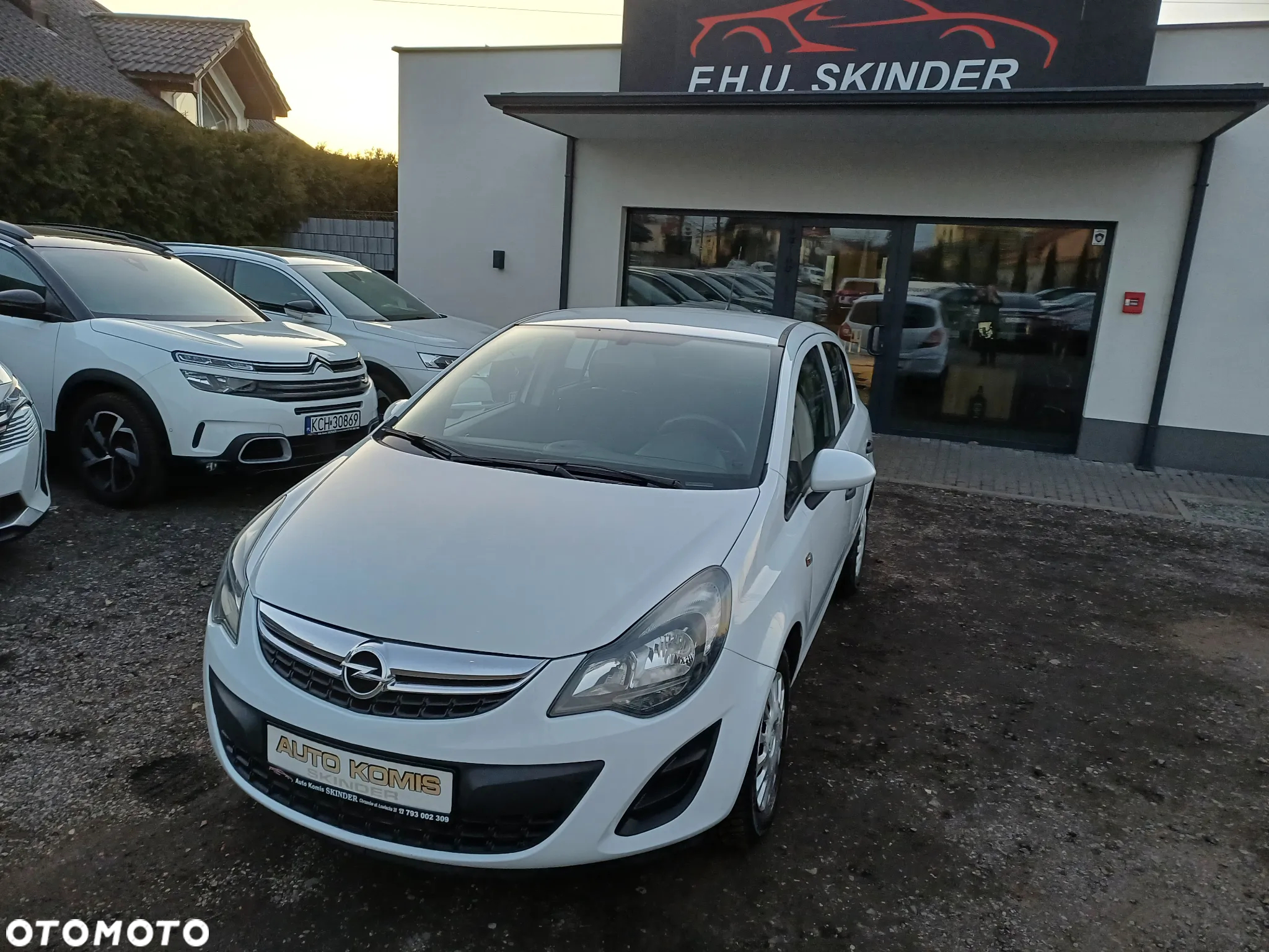 Opel Corsa 1.2 16V Enjoy - 2