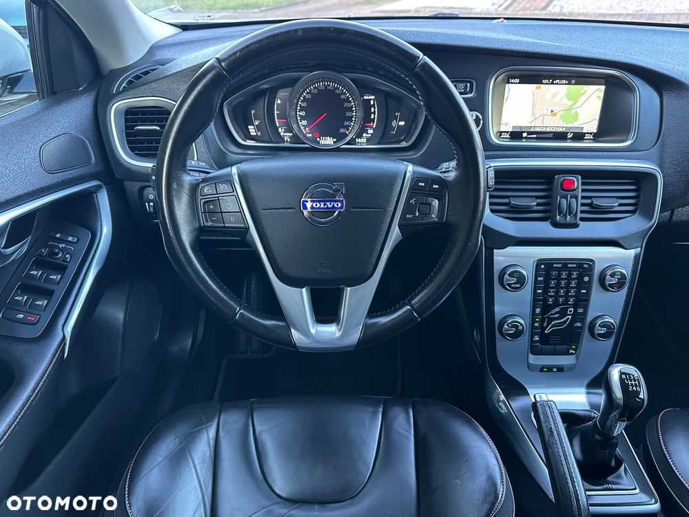 Volvo V40 D2 Ocean Race - 4