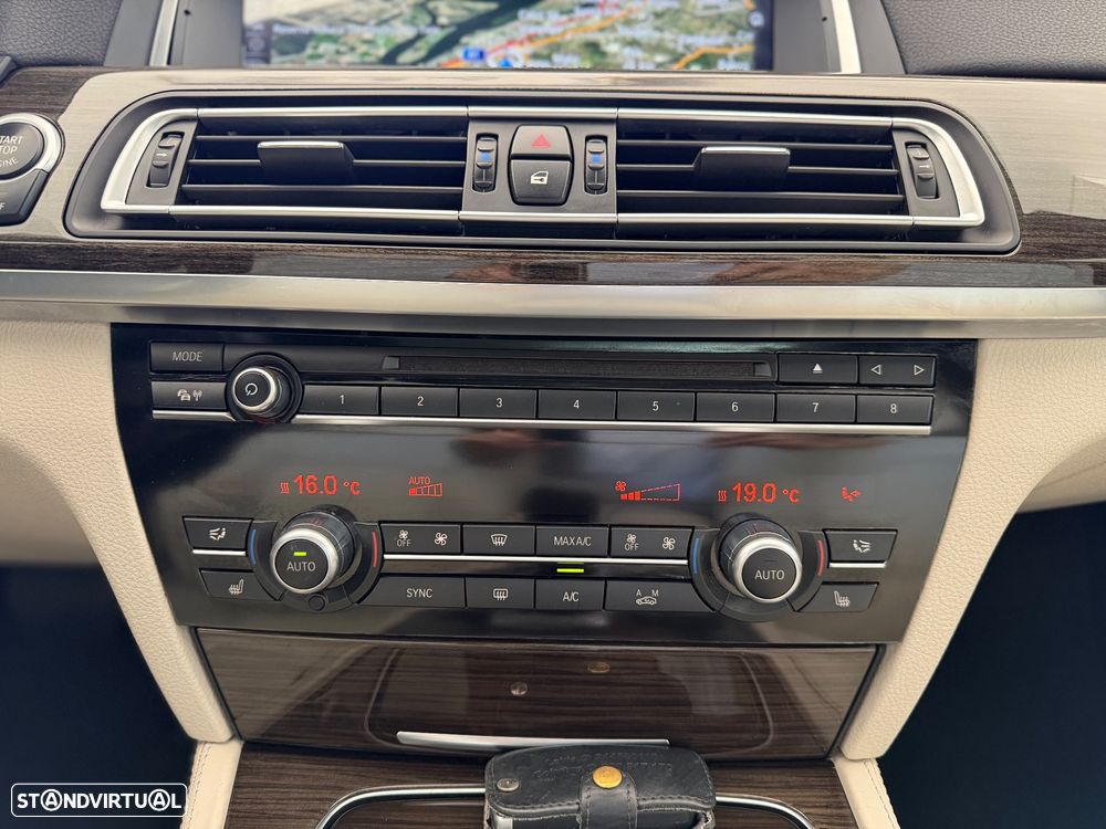 BMW 740 d - 20