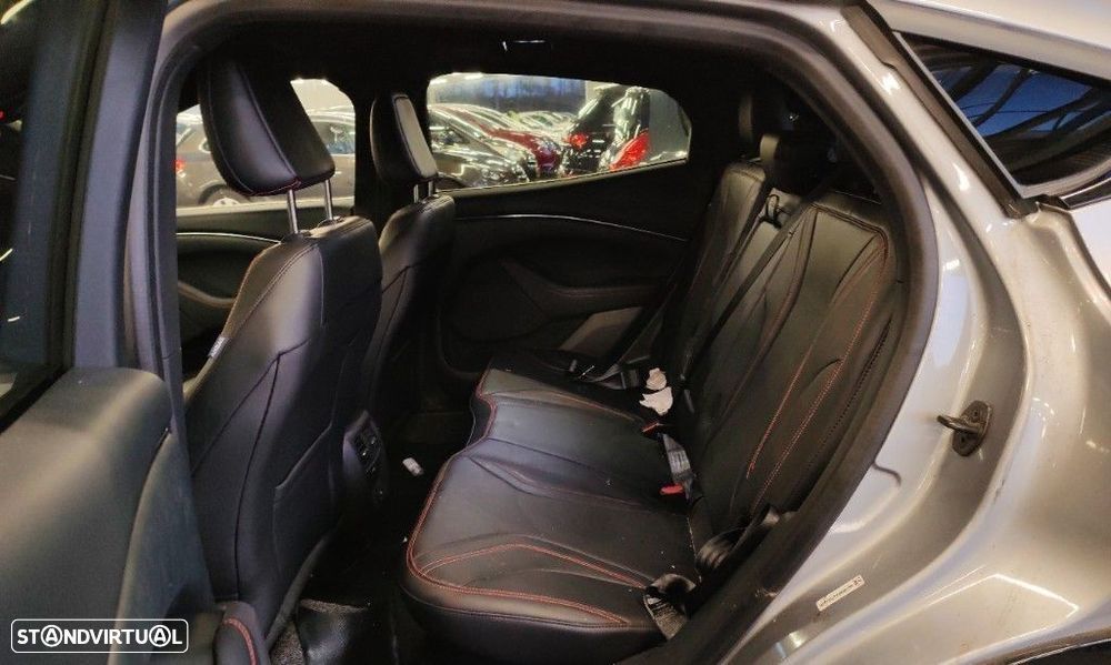 Ford Mustang Mach-E 75.7 kWh Premium AWD - 8