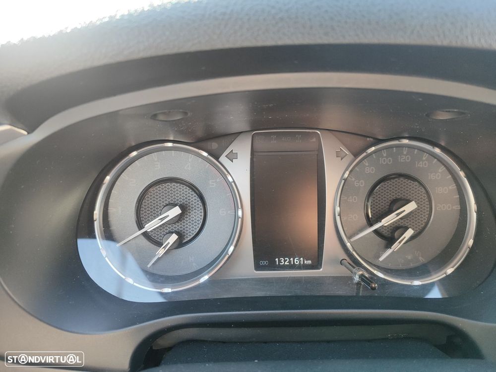 Toyota Hilux 2.4 D-4D 4WD CD CH - 9