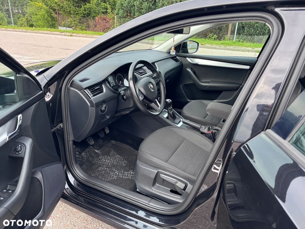 Skoda Octavia 1.6 TDI Ambition - 11