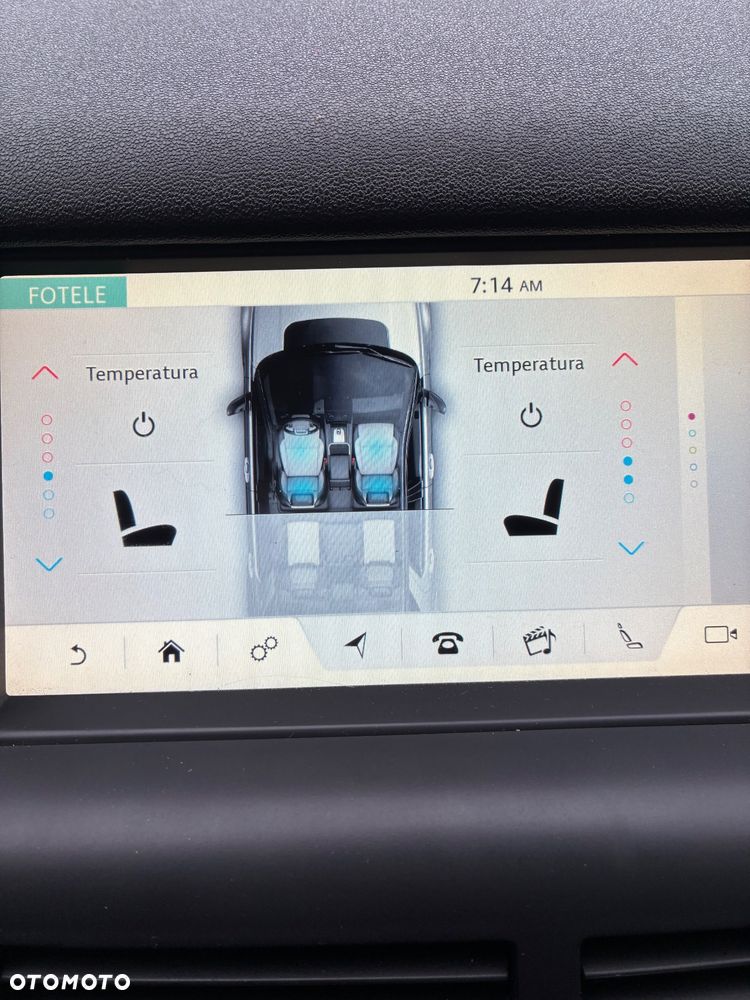 Land Rover Discovery Sport - 39