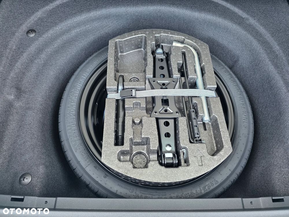 Volkswagen Passat - 18