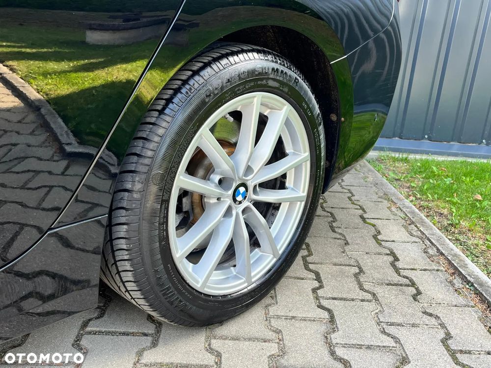 BMW Seria 3 330i xDrive Advantage sport - 17
