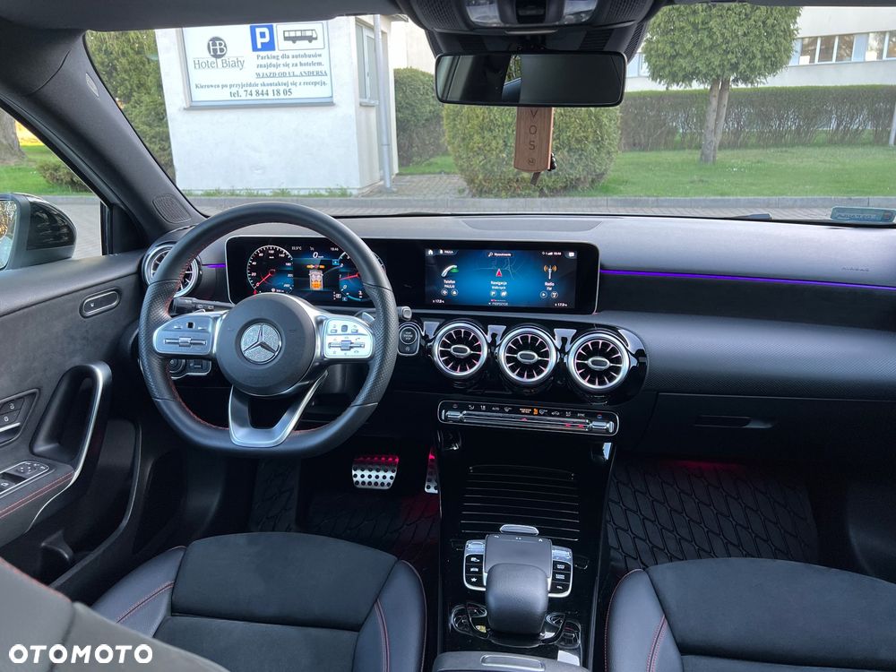 Mercedes-Benz Klasa A 180 7G-DCT AMG Line - 7