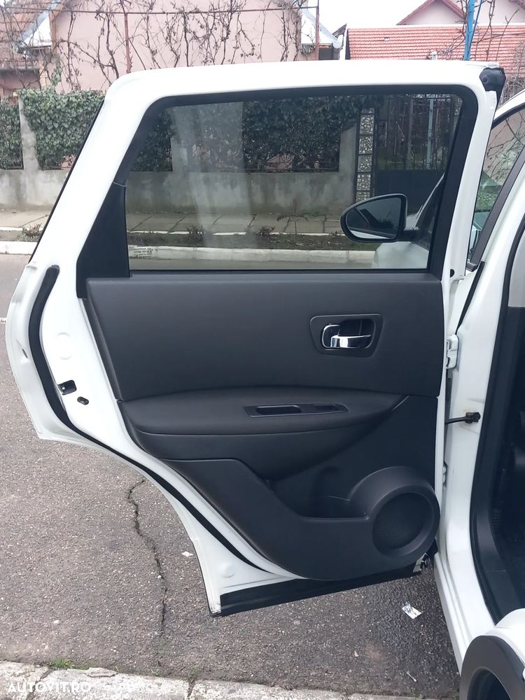 Nissan Qashqai 1.5 DCI N-Connecta - 19