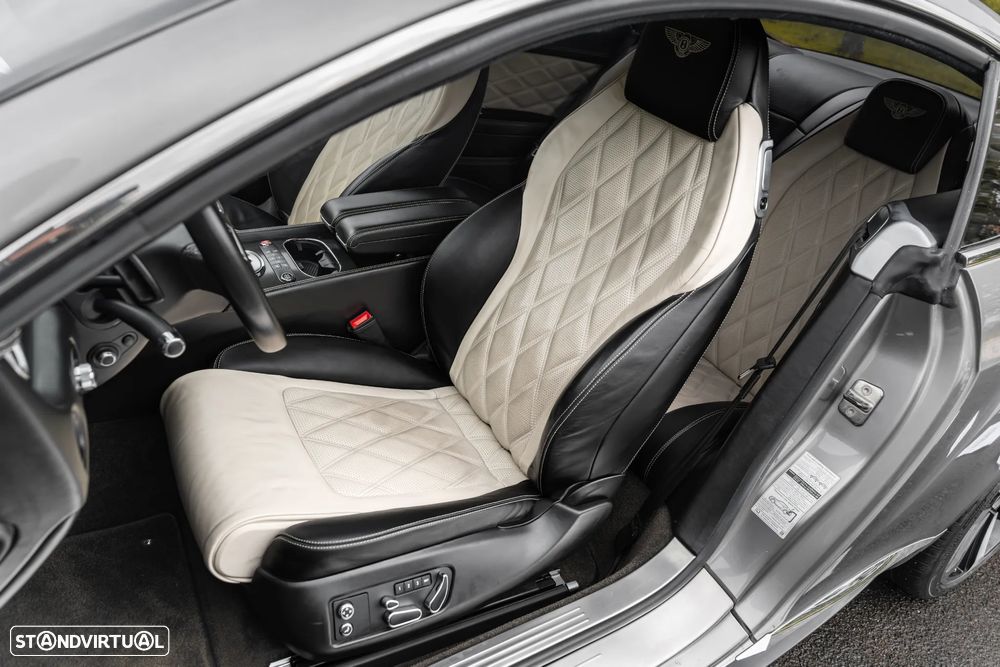 Bentley Continental GT V8 S - 25