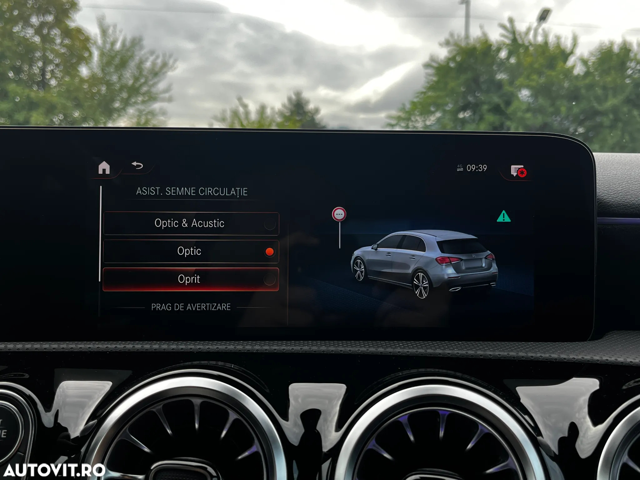 Mercedes-Benz A 250 e 8G-DCT AMG Line - 26