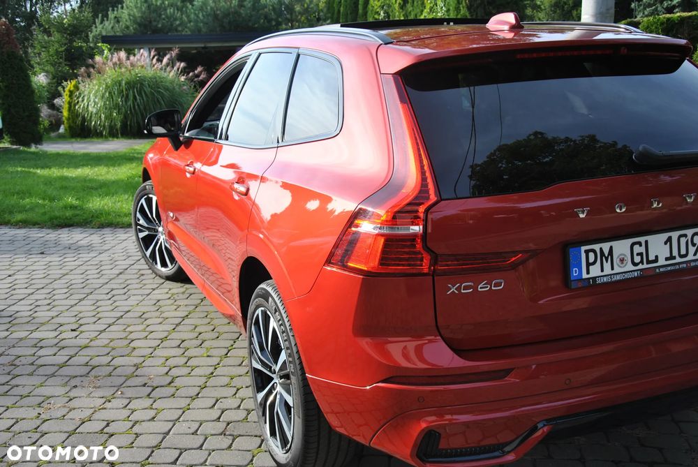 Volvo XC 60 B4 D R-Design - 33