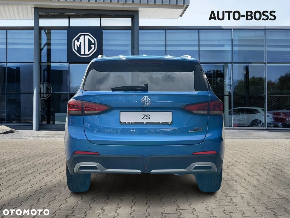 MG ZS 1.5 HEV+ Exclusive - 5
