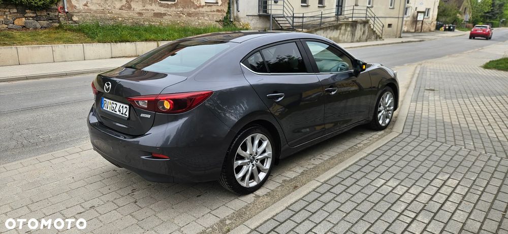 Mazda 3 - 4