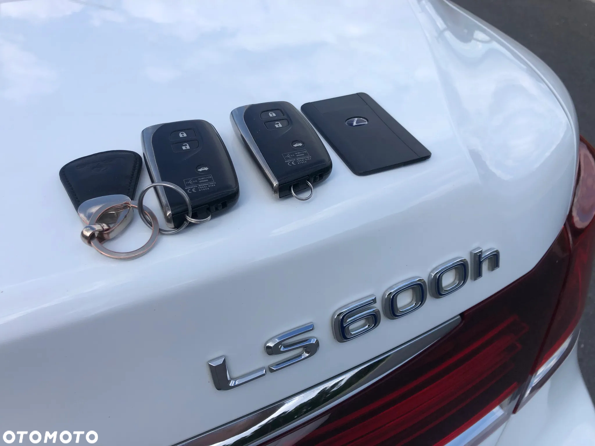 Lexus LS - 14