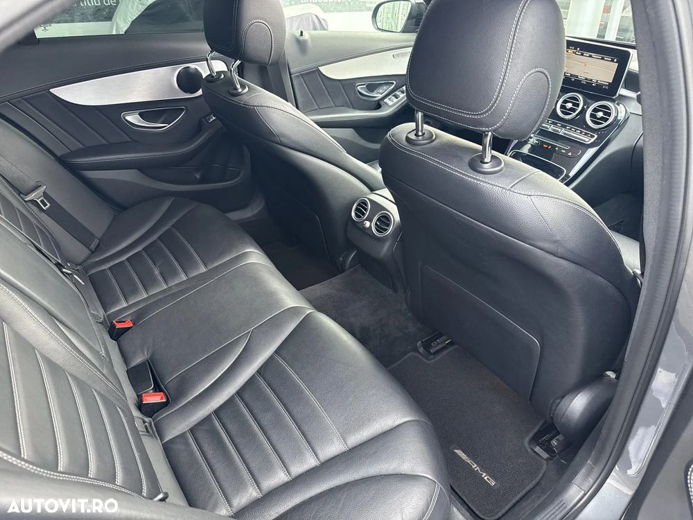 Mercedes-Benz C - 21