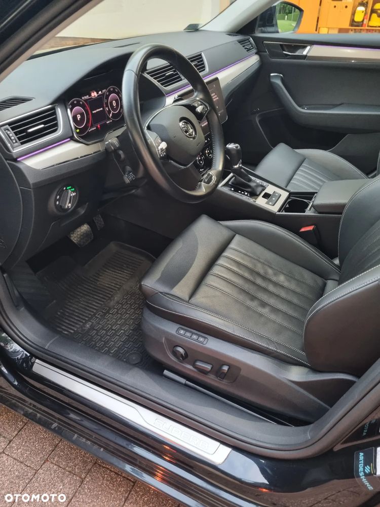 Skoda Superb 2.0 TDI SCR 4x4 L&K DSG - 18