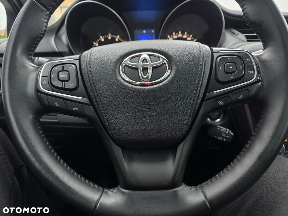 Toyota Avensis Touring Sports 1.8 Multidrive S Executive - 26