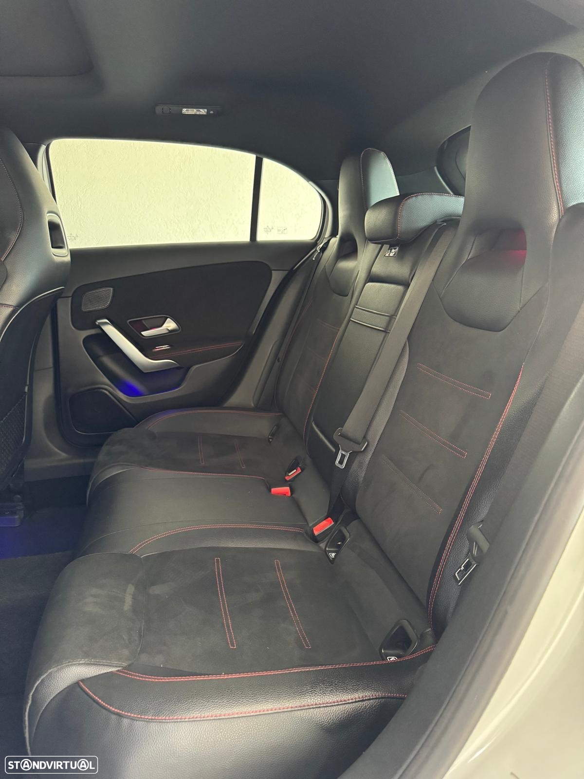 Mercedes-Benz A 180 d 7G-DCT AMG Line - 13