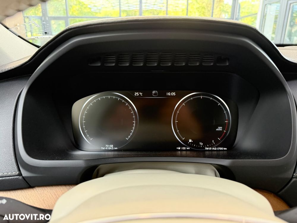 Volvo XC 90 D5 AWD Inscription - 9