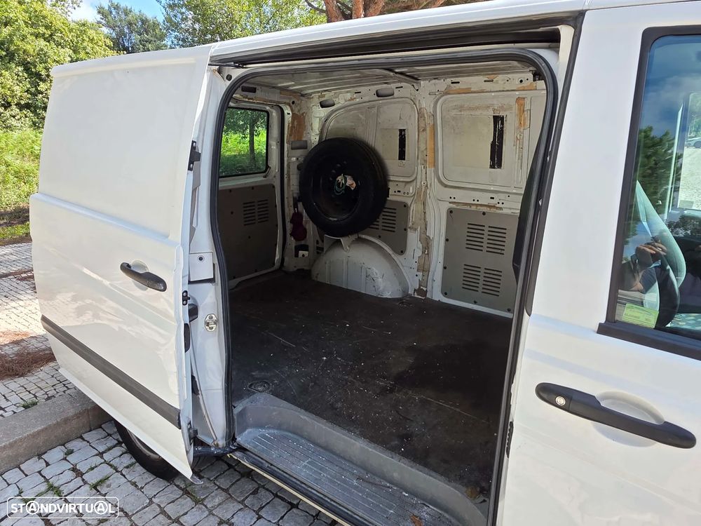 Mercedes-Benz Vito 109 CDi/32 9L Compacto - 19