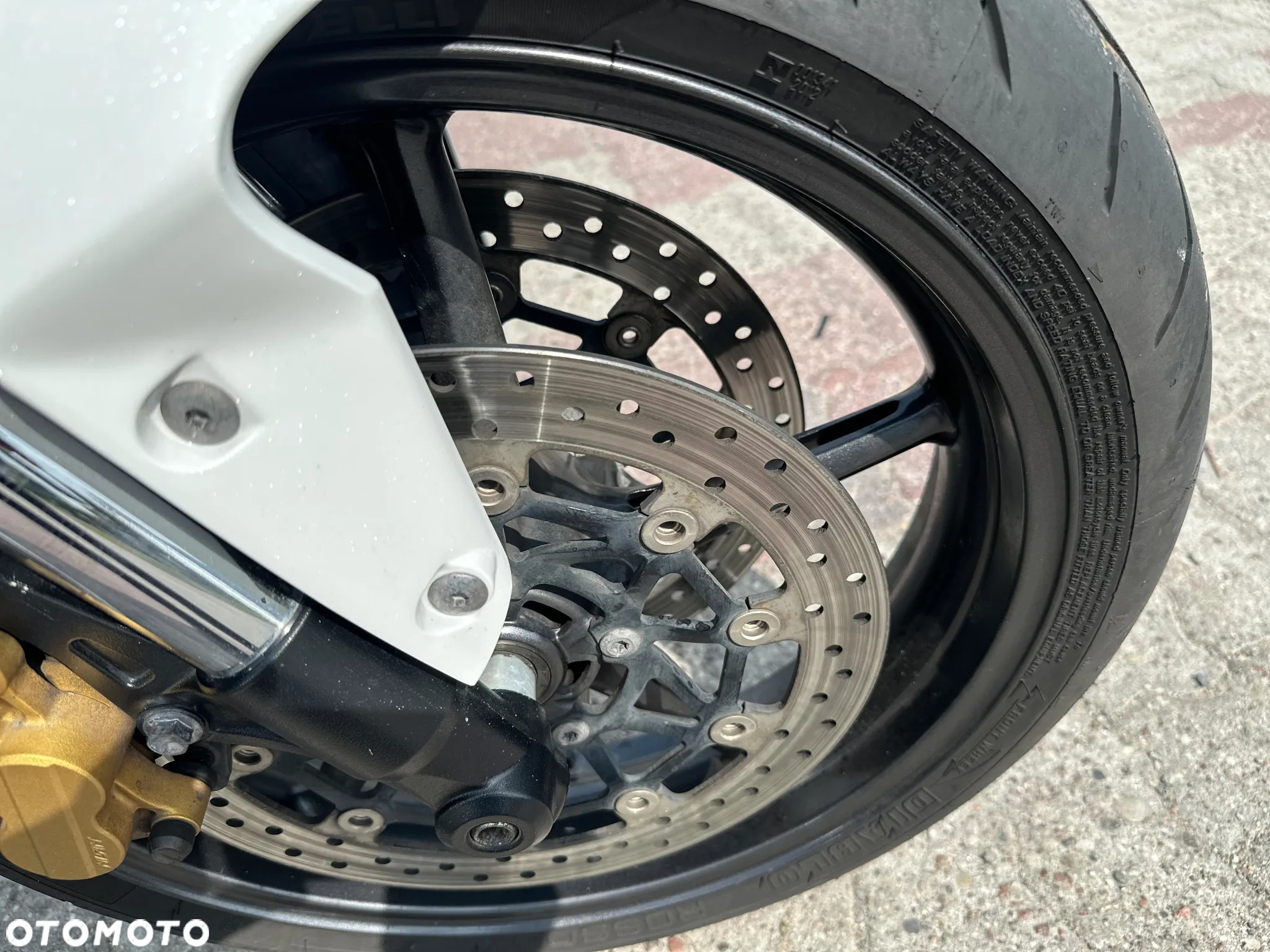 Triumph Street Triple - 15