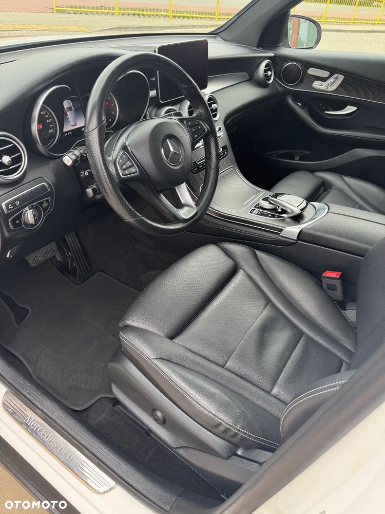 Mercedes-Benz GLC 300 4-Matic - 12