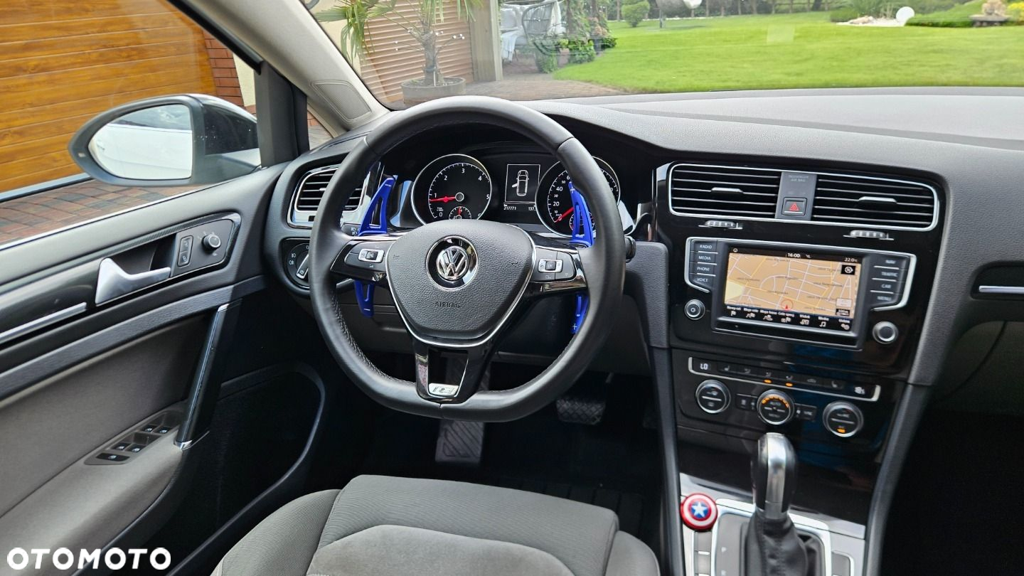 Volkswagen Golf Variant 2.0 TDI SCR DSG R-Line - 19