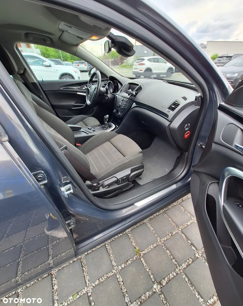 Opel Insignia 2.0 CDTI - 9