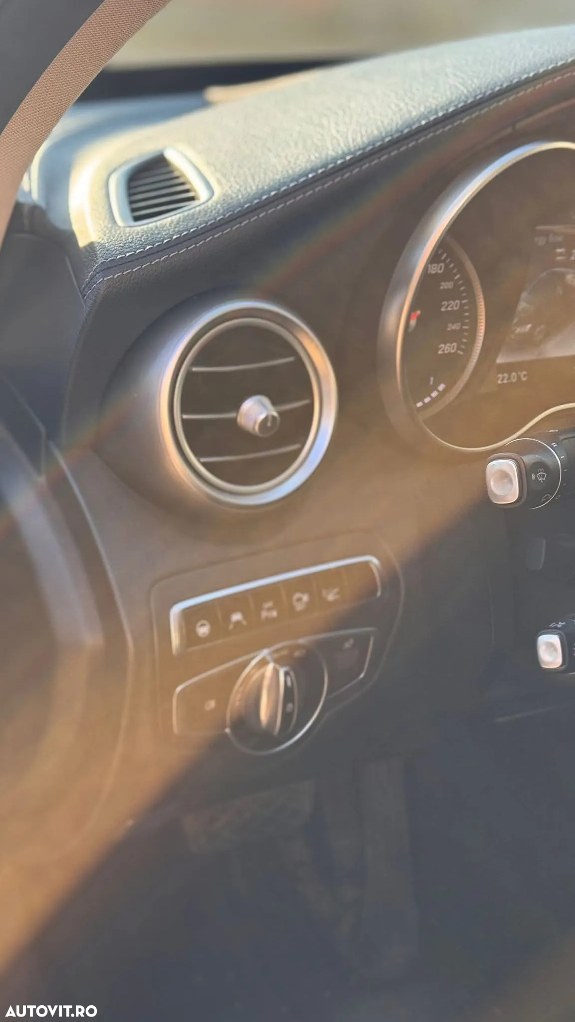 Mercedes-Benz C - 8
