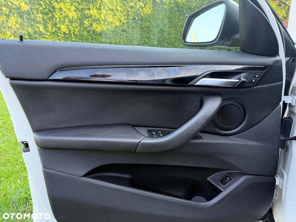 BMW X1 xDrive25i Advantage sport - 14