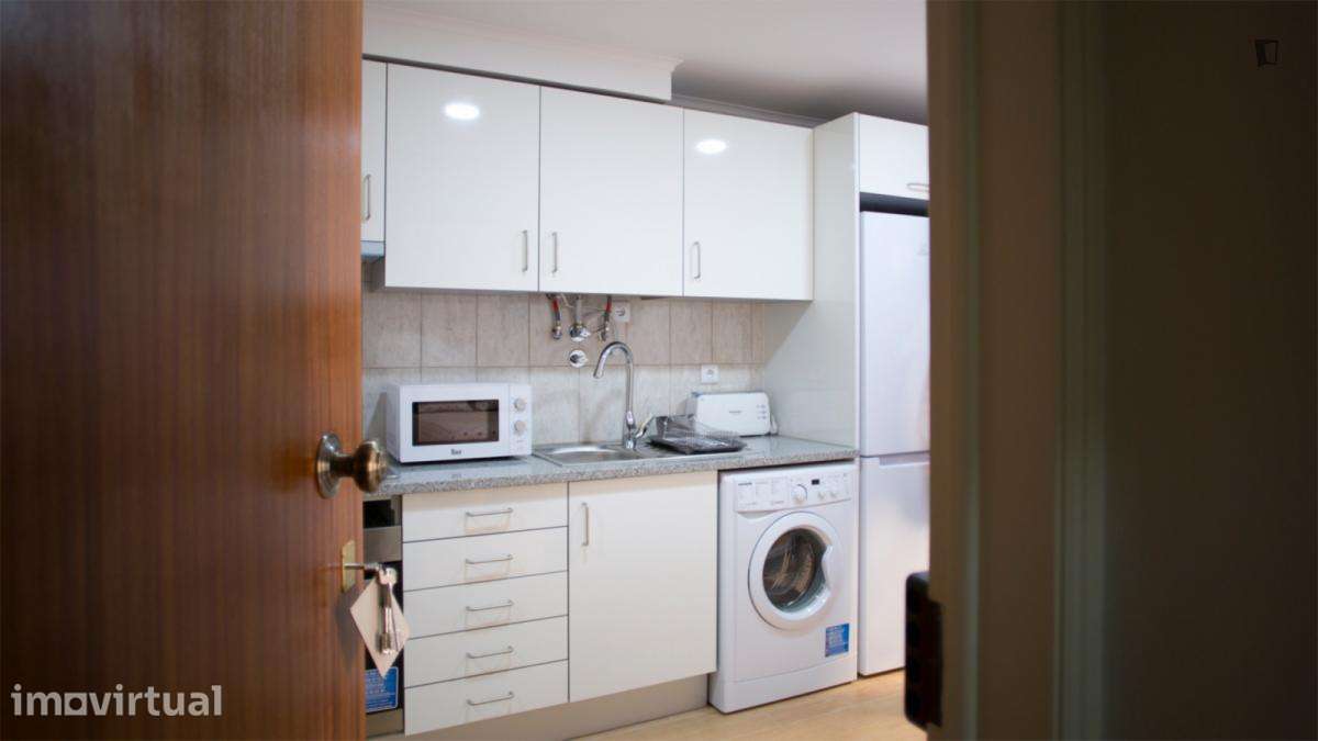 Apartamento com 1 quartos - localizado em Martim Moniz Lisbon - Grande imagem: 4/10