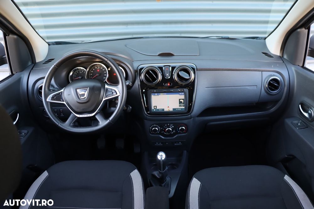 Dacia Lodgy 1.6 SCe Stepway - 17