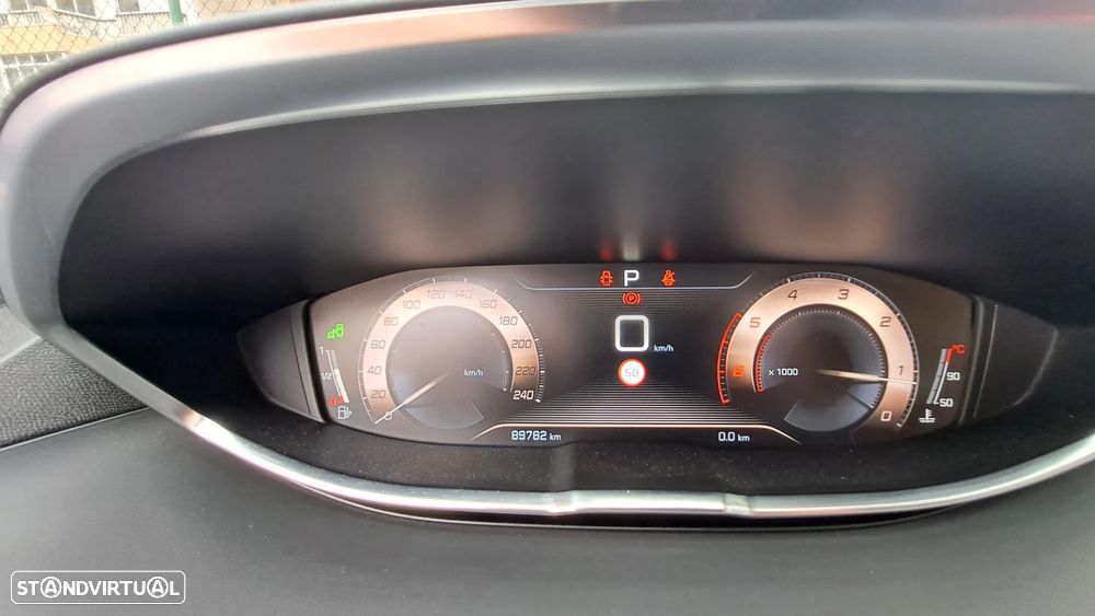 Peugeot 3008 1.5 BlueHDi GT Line EAT8 - 11