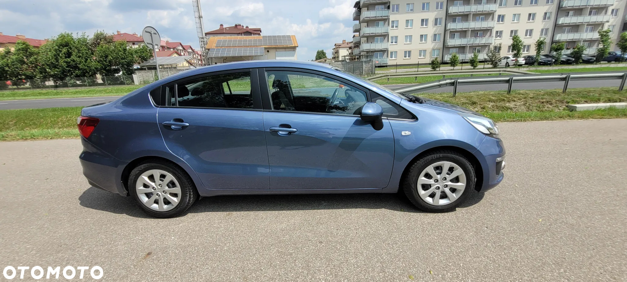 Kia Rio - 4