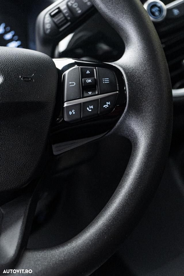 Ford Fiesta 1.1 Trend - 28