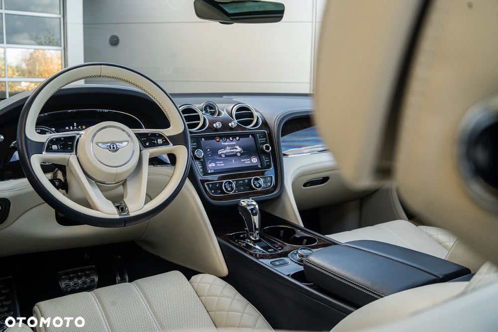 Bentley Bentayga W12 - 21