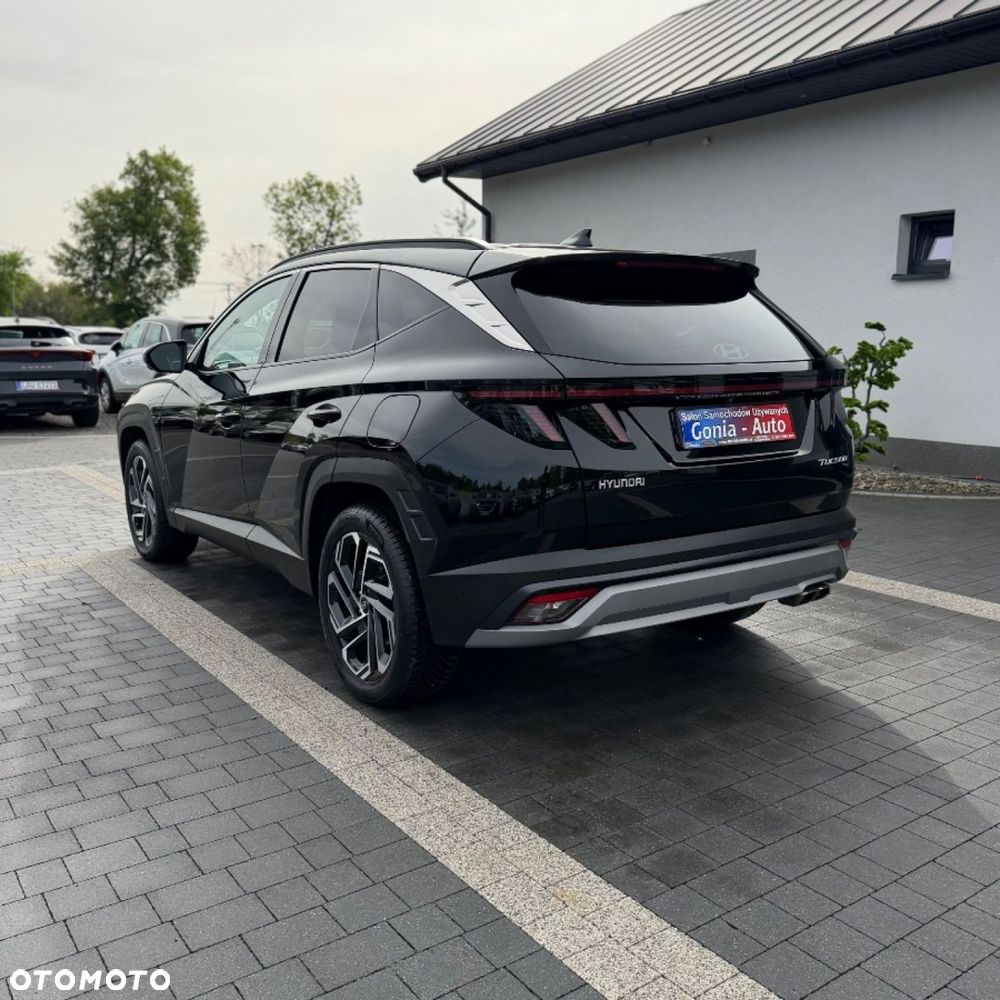 Hyundai Tucson - 8