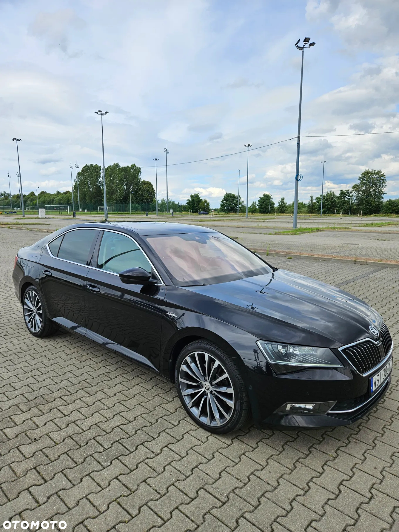 Skoda Superb 2.0 TDI L&K - 3