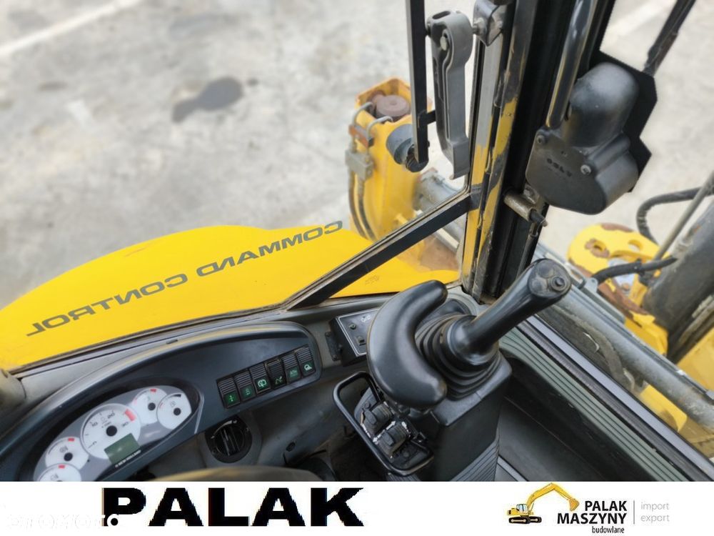 New Holland Koparko-Ładowarka NEW HOLLAND  B 110 C ,2014rok - 18
